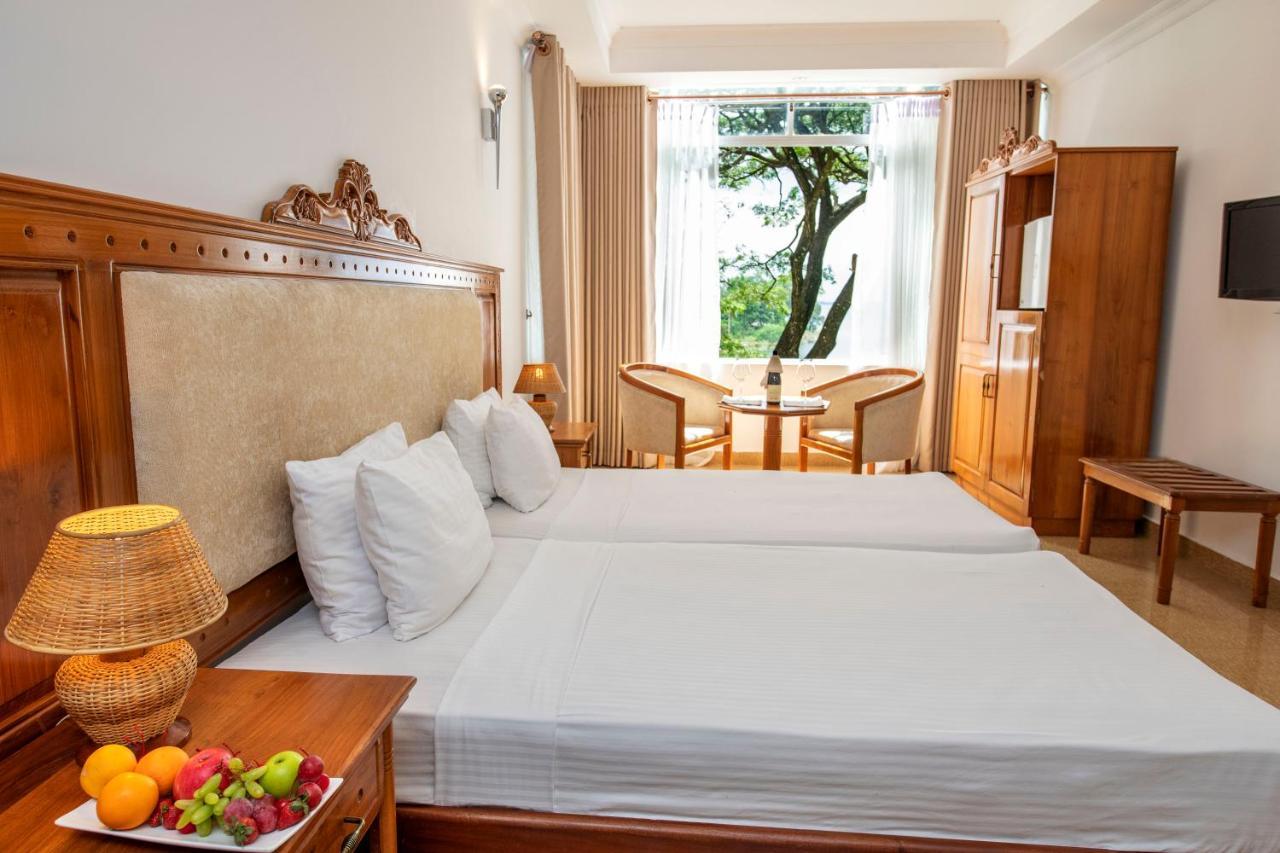 פולונרואה Hotel Sudu Araliya מראה חיצוני תמונה