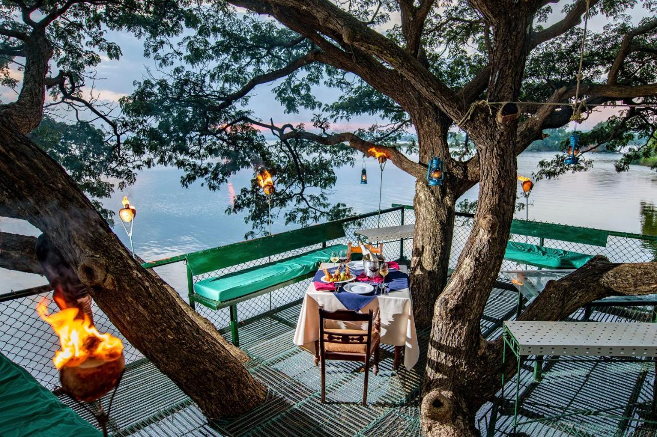 פולונרואה Hotel Sudu Araliya מראה חיצוני תמונה