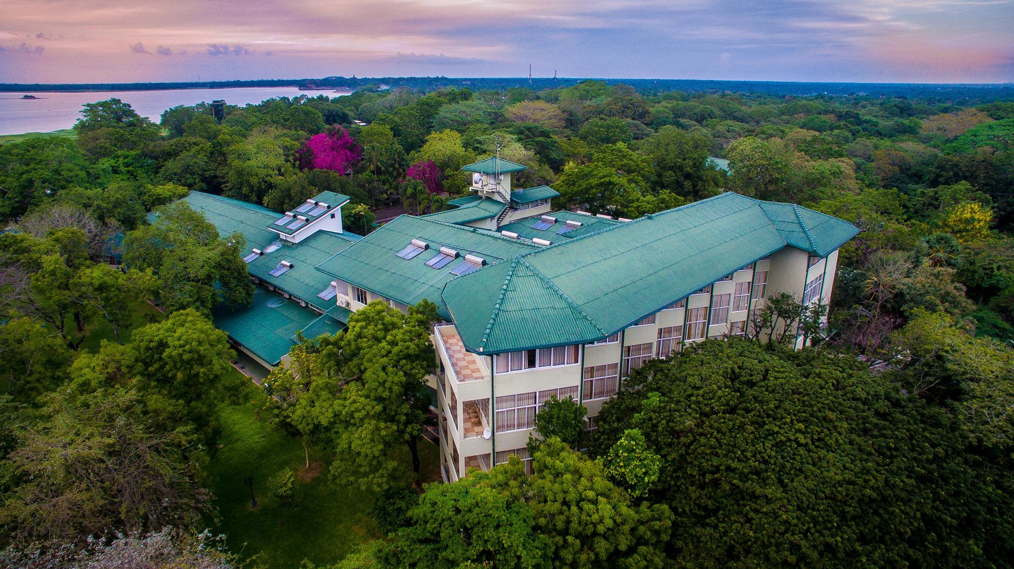פולונרואה Hotel Sudu Araliya מראה חיצוני תמונה